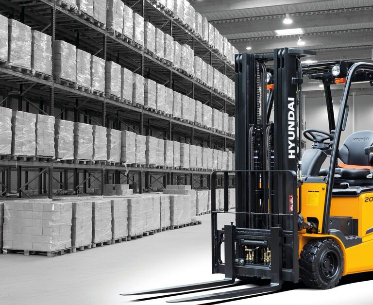 اجاره لیفتراک در تهران+راهنمای کامل برای انتخاب و اجاره لیفتراک در تهران